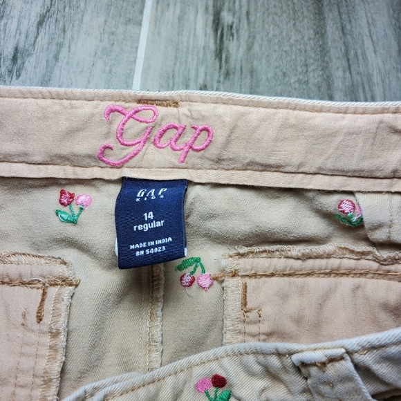 GAP Kids Khaki Cherry Embroidered Skirt Size 14 - Picture 9 of 11
